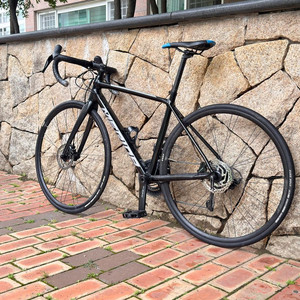 메리다 스컬트라 400 로드 자전거