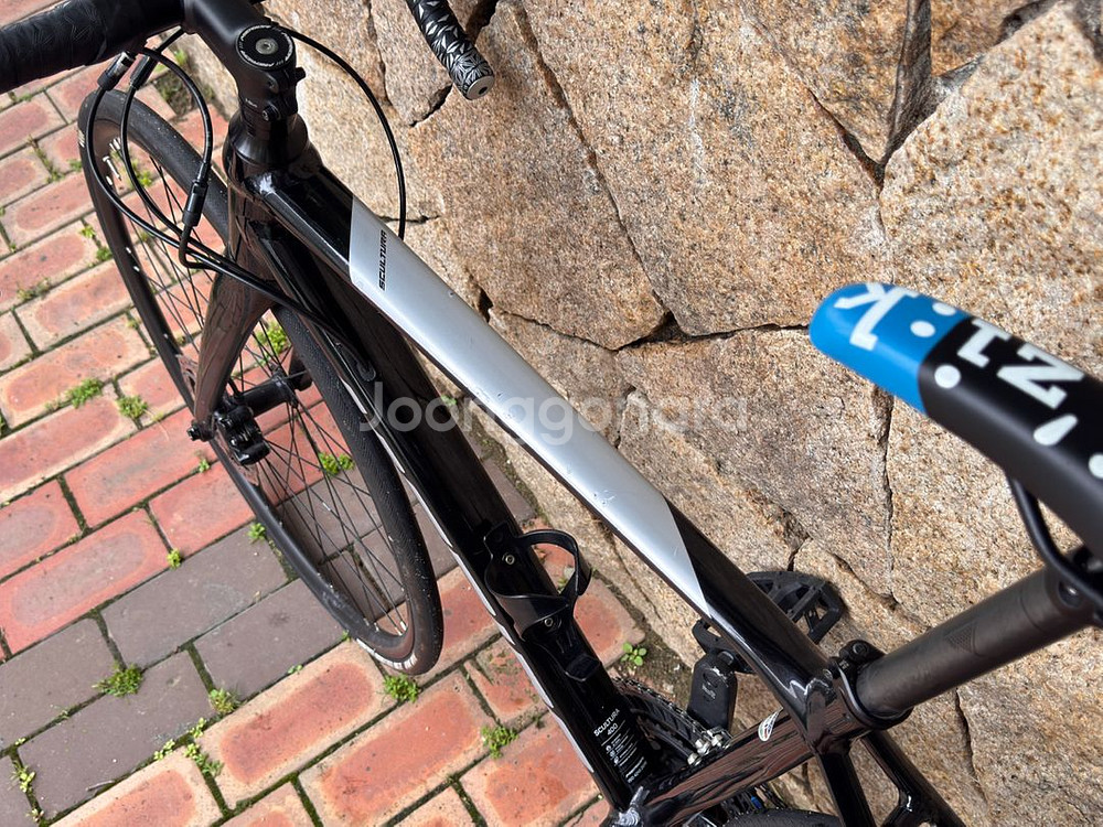 메리다 스컬트라 400 로드 자전거--5