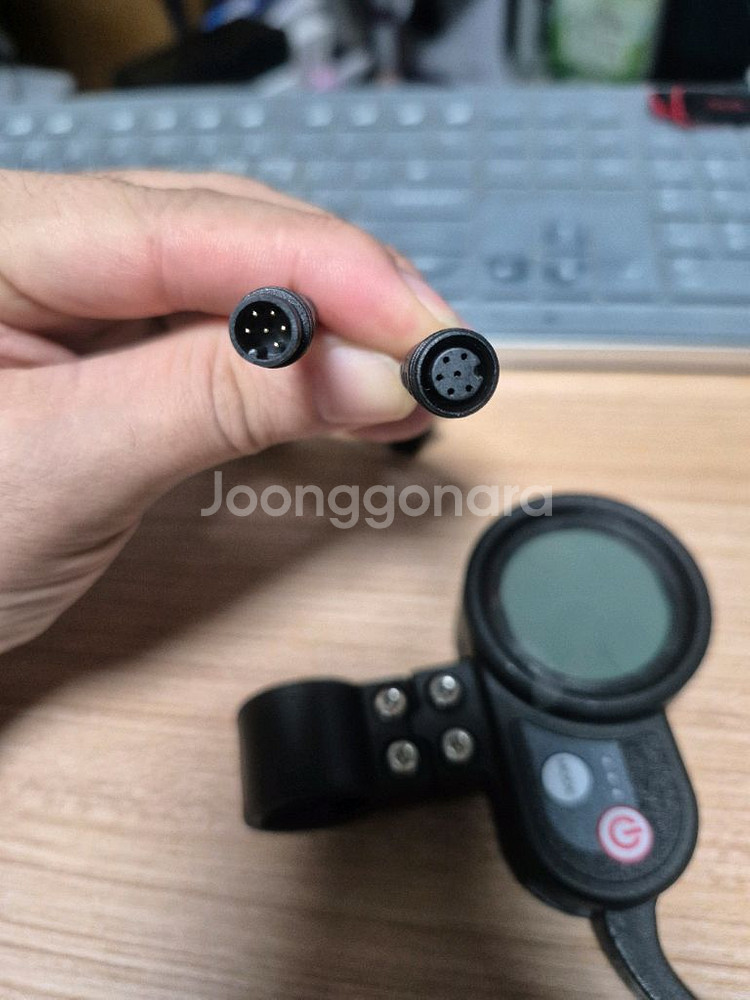 전동킥보드 스로틀 속도계 새상품 (무료배송)--1
