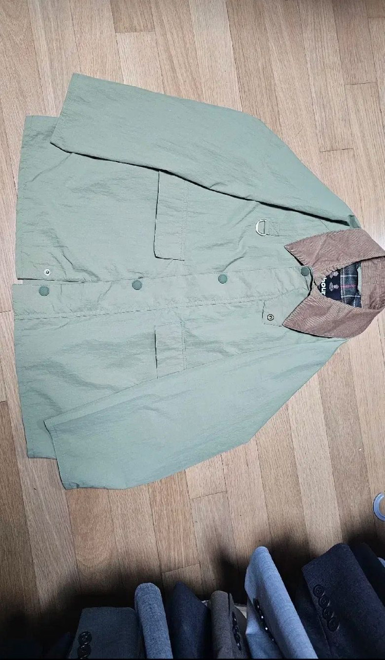 바버 Barbour 카키 스페이 샤워프루프 자켓 새제품--4