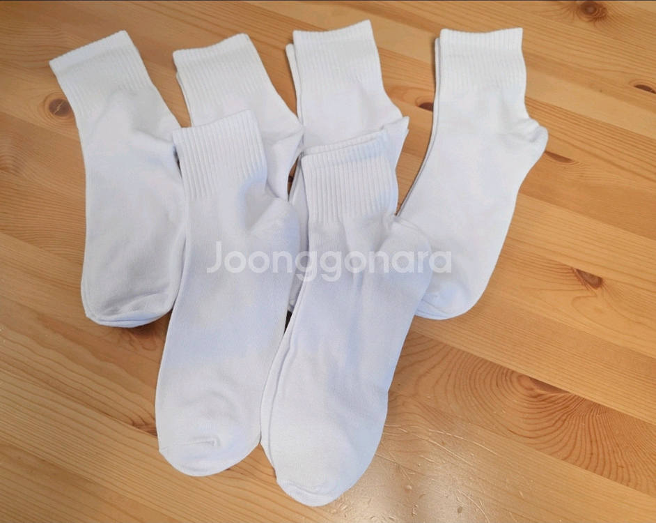 새상품 미사용 더베이직 남성용 스포츠 커버 중목 양말--2