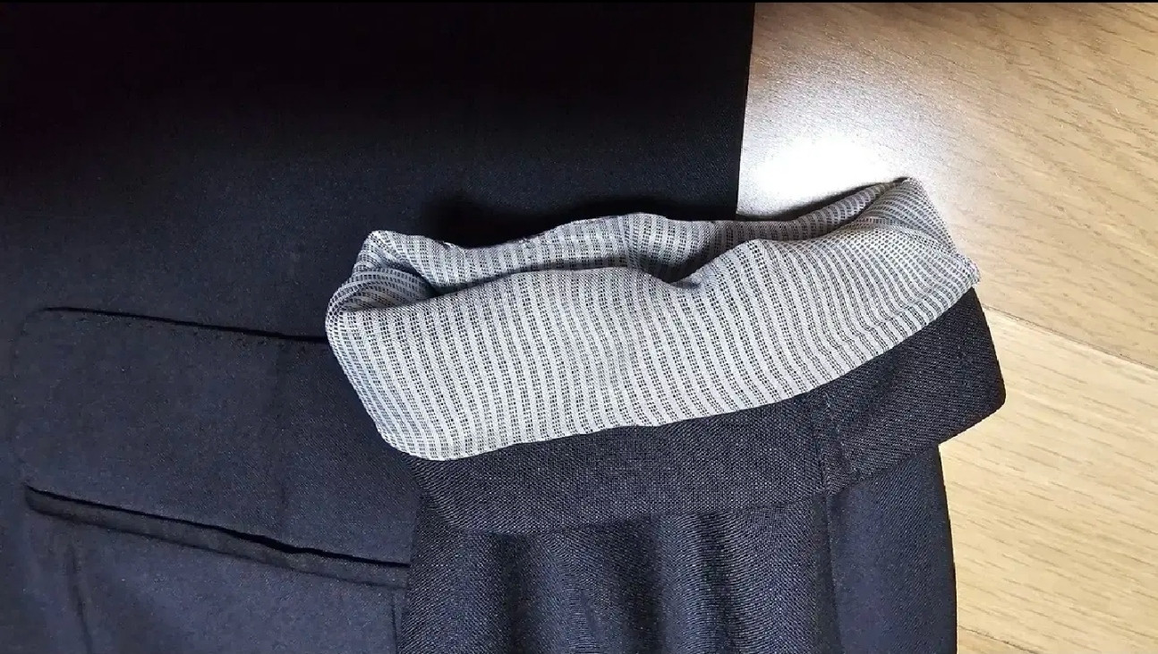 버버리 블랙정장 슬림핏 95정사이즈 새제품 팝니다.--1