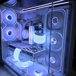 라이젠7 9800X3D RTX5080 리안리 비전Pc