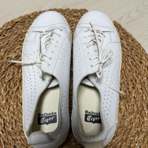 오니츠카타이거 코레손 스니커즈