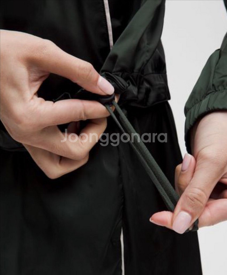 룰루레몬 스트래치 사틴 나일론 재킷--3