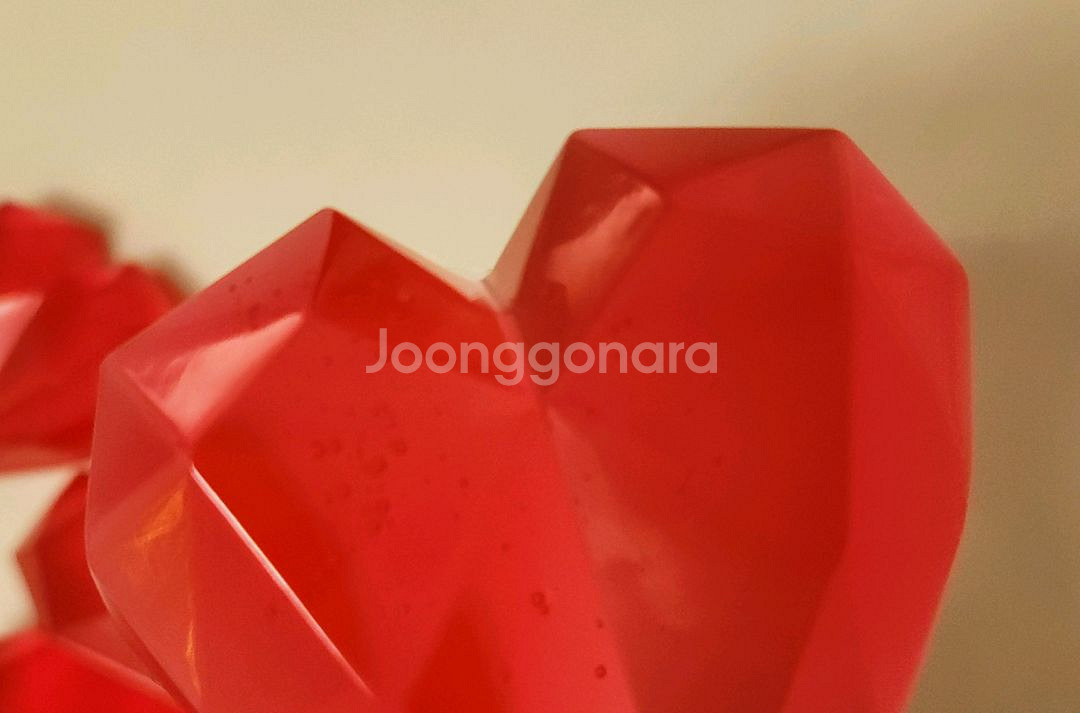 슈가슈가룬 빨간색 루비색 에클 하트 판매합니다!--1