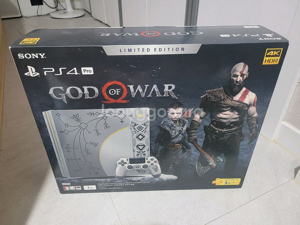 ps4 pro 갓오브워 에디션 팝니다.866--0
