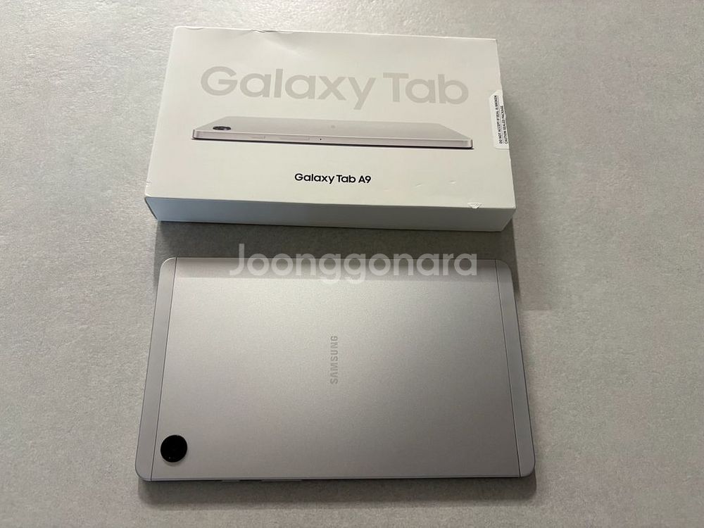 갤럭시탭a9 64gb 단순개봉 판매합니다--1