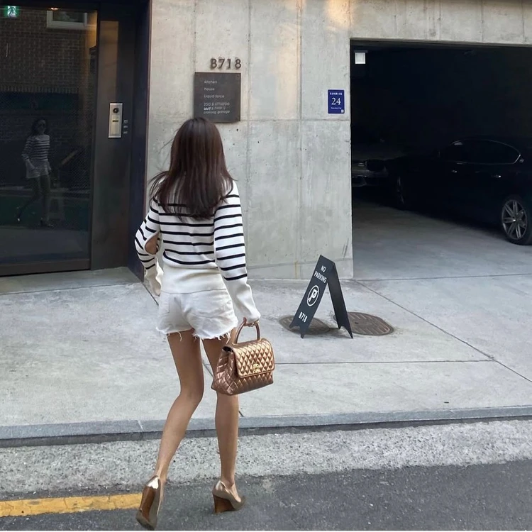 식스앤어하프 화이트 데님 숏츠 이미지
