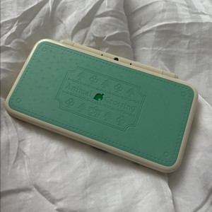 닌텐도 2ds xl 튀어나와요 동물의 숲 에디션