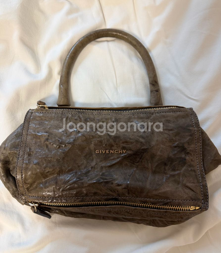 지방시 판도라 미니 링클백--1