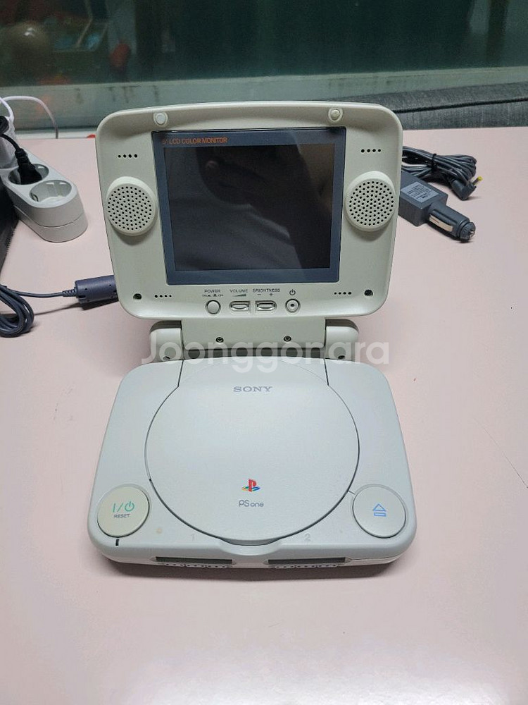 플스 PSone 휴대용 게임기 세트 (hori 액정)--4