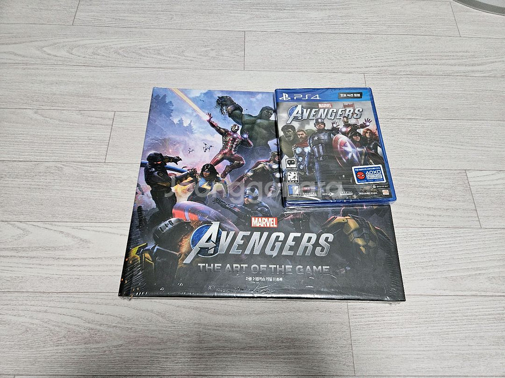모두 미개봉) 마블 어벤져스 PS4 게임과 아트북--0