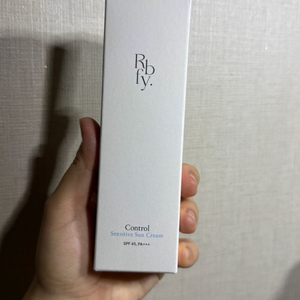 리바이포유 컨트롤 센서티브 선크림