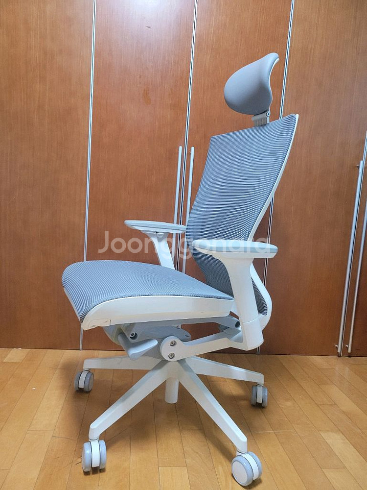 시디즈 T50 AIR HLDA 화이트쉘 메쉬 의자--0
