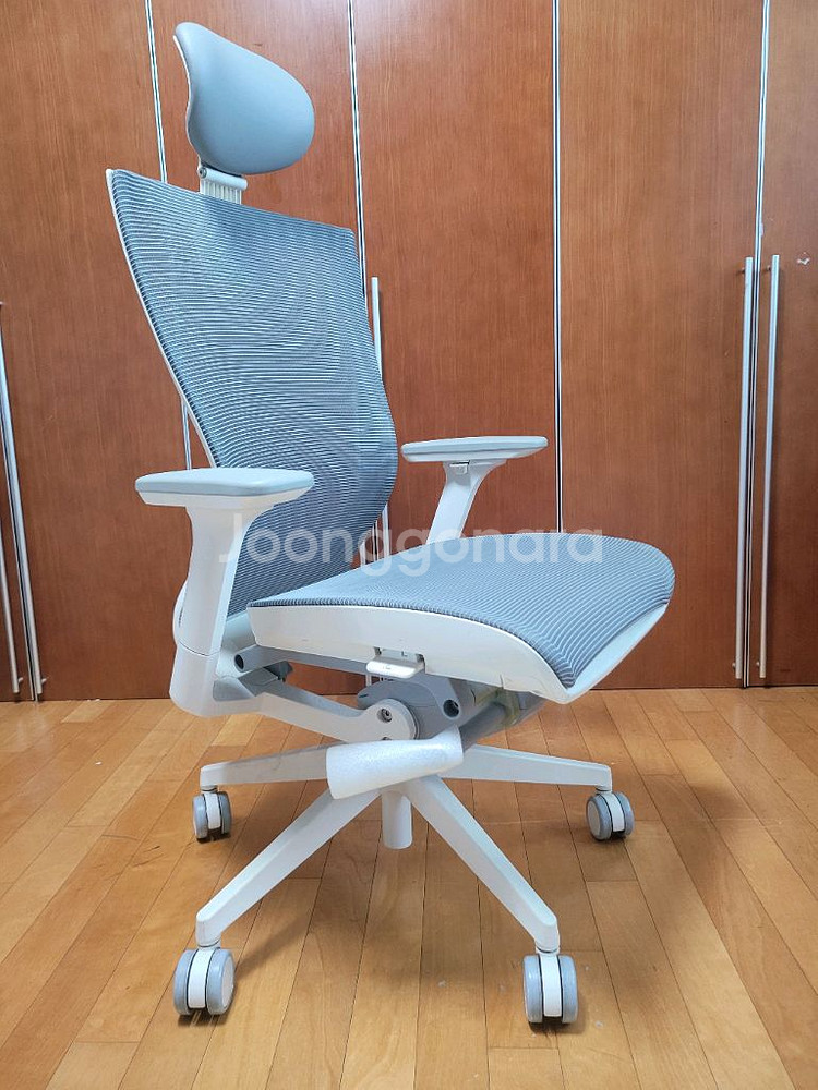 시디즈 T50 AIR HLDA 화이트쉘 메쉬 의자--2