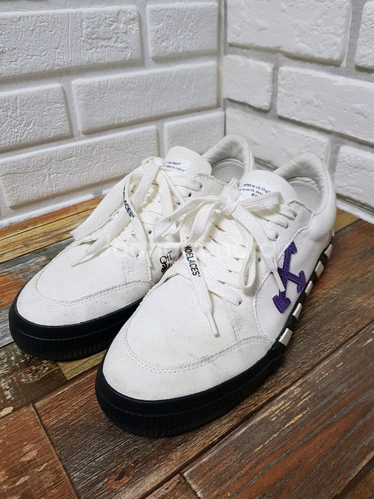 [41/260/정품] 오프화이트 애로우 캔버스 스니커즈--2