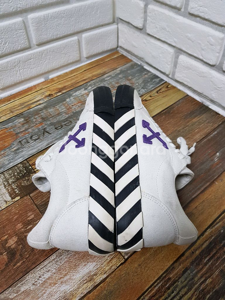 [41/260/정품] 오프화이트 애로우 캔버스 스니커즈--6