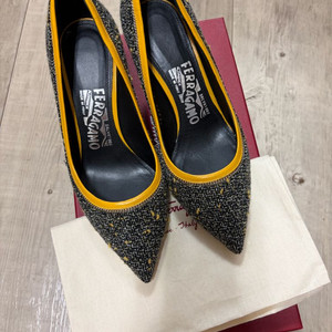 페라가모 트위드 힐 5(발볼D)