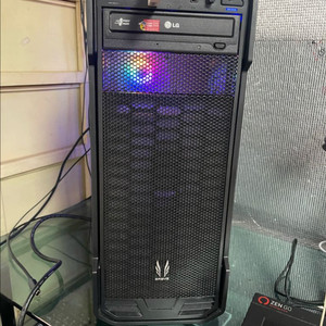 컴퓨터 i5 RAM 16/GTX 660/SSD 256