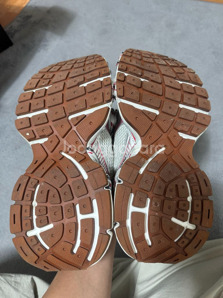 발렌시아가 3XL 익스트림 레이스 스니커즈--1