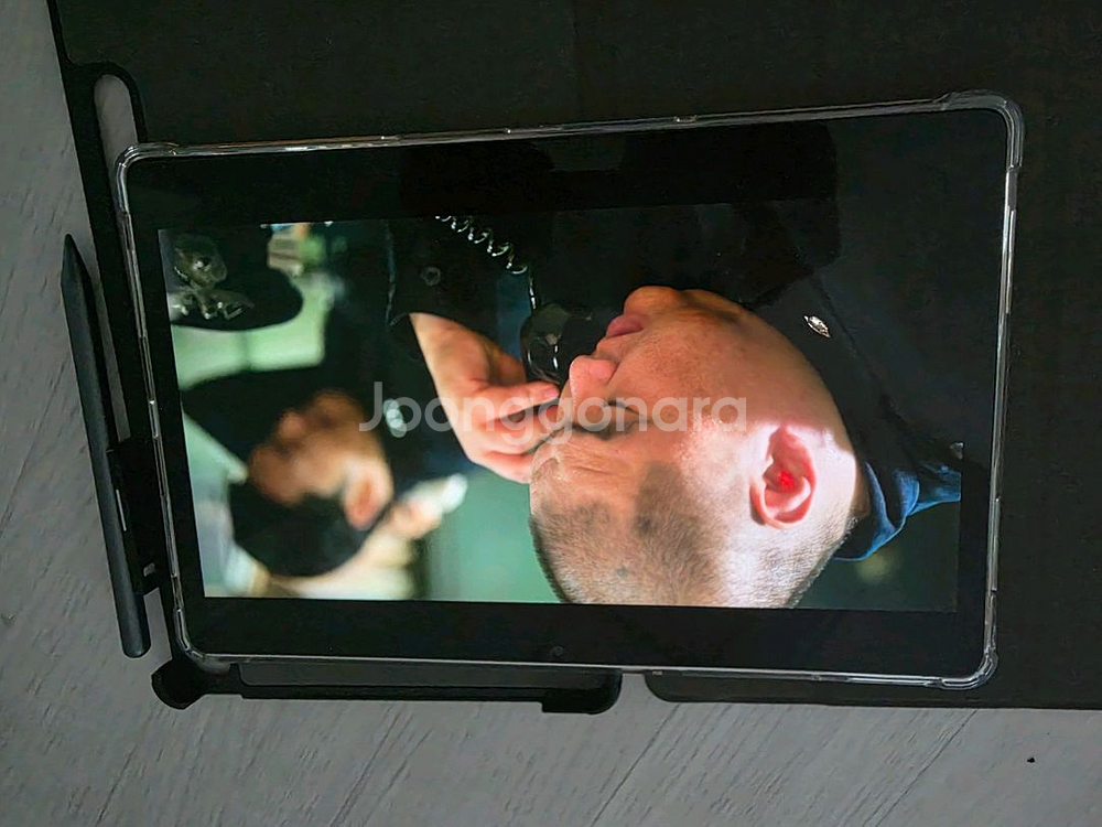 레노버탭 P11 프로 OLED 용팡이--1