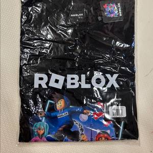 미개봉 로블록스 굿즈 키비주얼 티셔츠 블랙 S사이즈 이미지