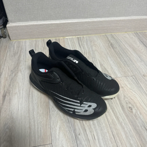 뉴발란스 징스파이크