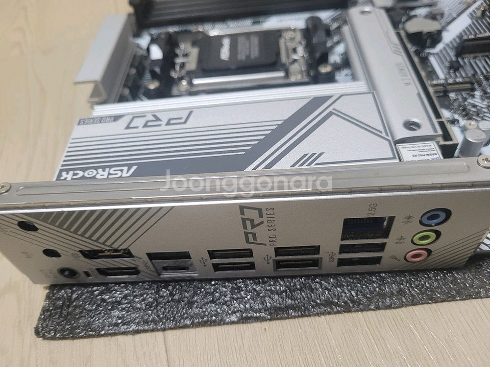 애즈락 b650m pro rs 메인보드 팝니다--2