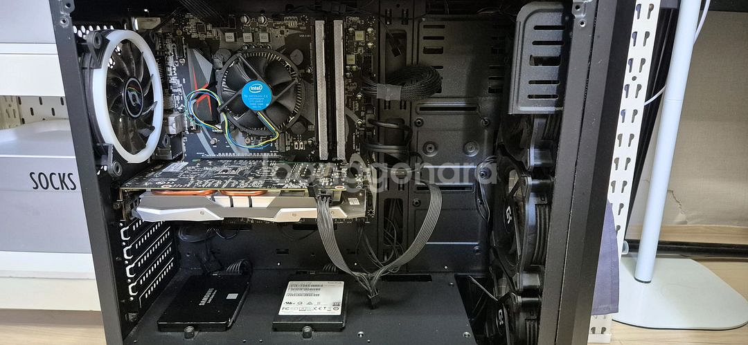 i5 9400f gtx1060 6g 게이밍pc 팝니다.--1