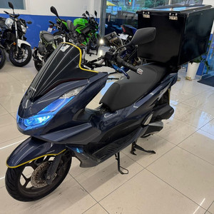 pcx 21년식 맷블랩 팝니다
