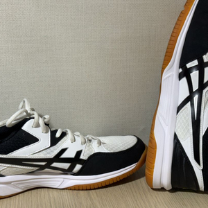 아식스 리브레cf 인도어화