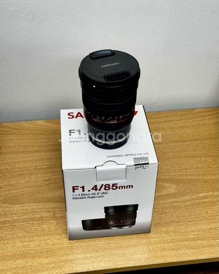 소니 풀프레임용 렌즈 삼양 85mm f1.4 mf--0