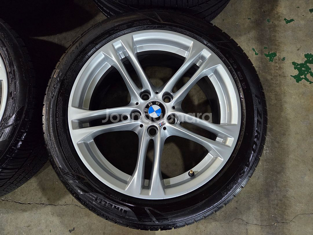 BMW F10 5시리즈 613M 18인치 정품 휠타이어--2
