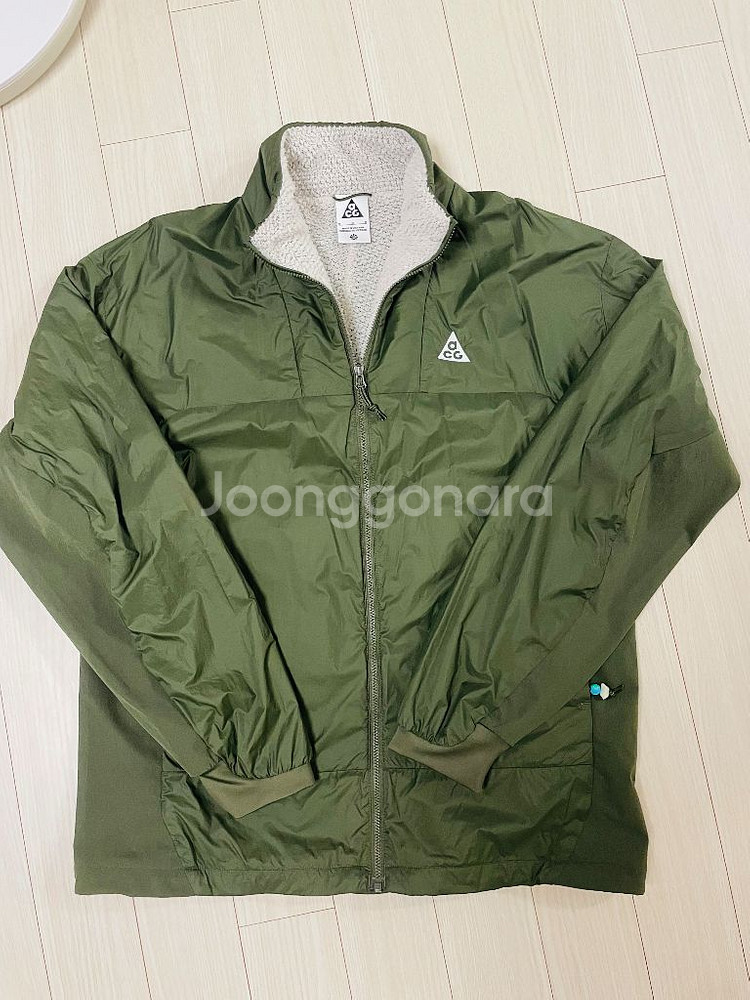 나이키 ACG 경량패딩(M) 판매합니다!--0