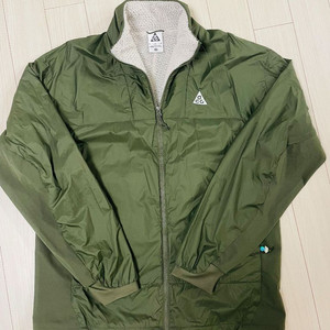 나이키 ACG 경량패딩(M) 판매합니다!