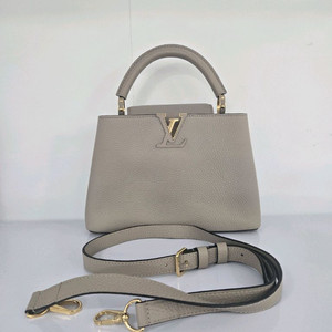 루이비통 가방 카퓌신 BB