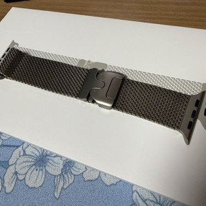 애플워치 울트라 밀레니즈 루프 m 팝니다