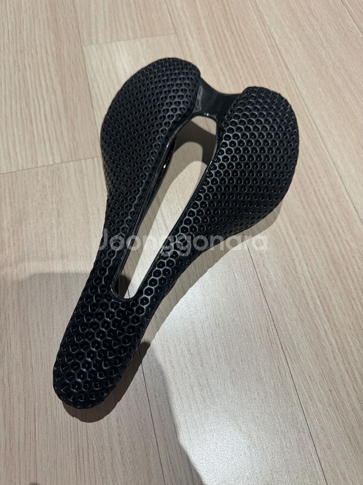 셀레이탈리아st Ryet 3D 카본 안장--0