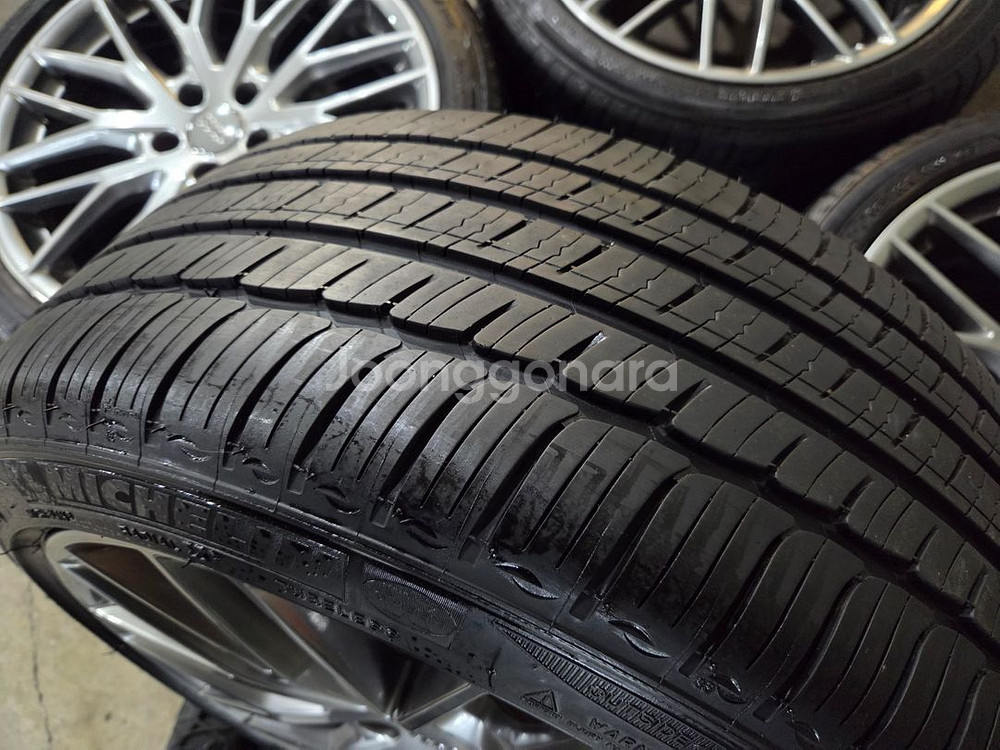 아우디 A6 19인치 정품 휠타이어--7