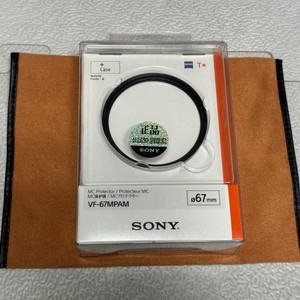 소니 칼짜이즈 67mm uv 필터 팝니다