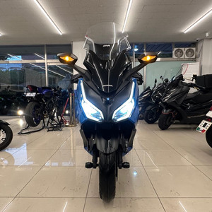 포르자 350cc 24년식 33.000km 판매합니다.