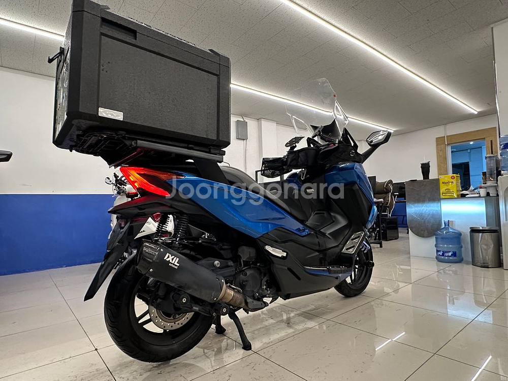포르자 350cc 24년식 33.000km 판매합니다.--4