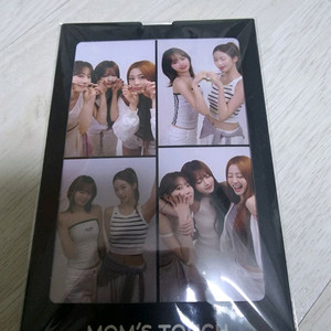 맘스터치 르세라핌 네컷