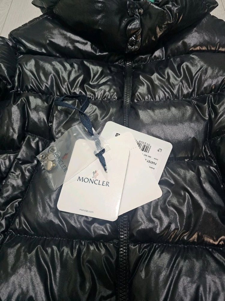 몽클레어키즈 패딩10세요 이미지