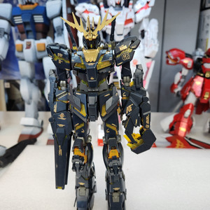 MG 밴시 건담