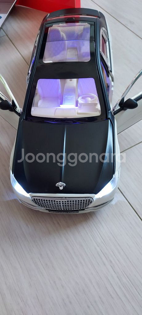 새것)1:24 합금속 모형 자동차 새로운 모델--0