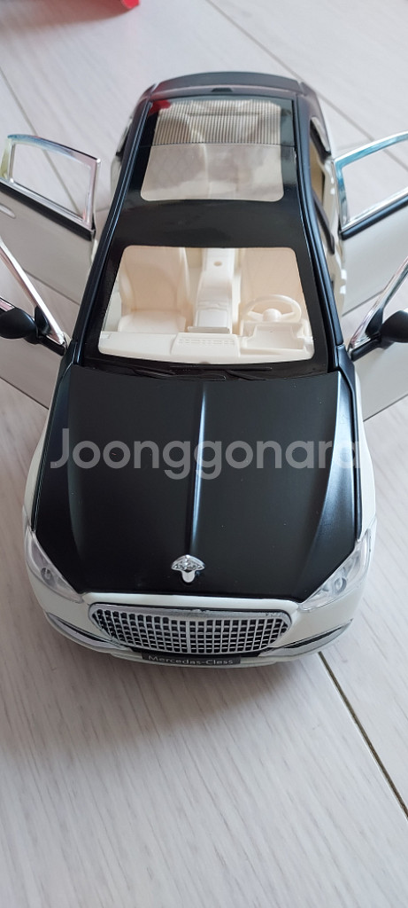 새것)1:24 합금속 모형 자동차 새로운 모델--3