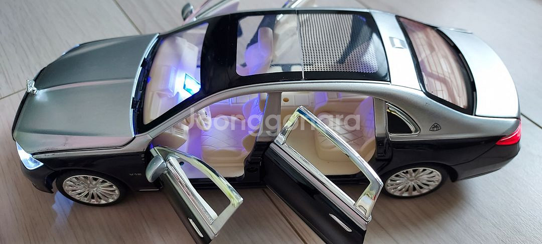 새것)1:24 합금속 모형 자동차 새로운 모델--5