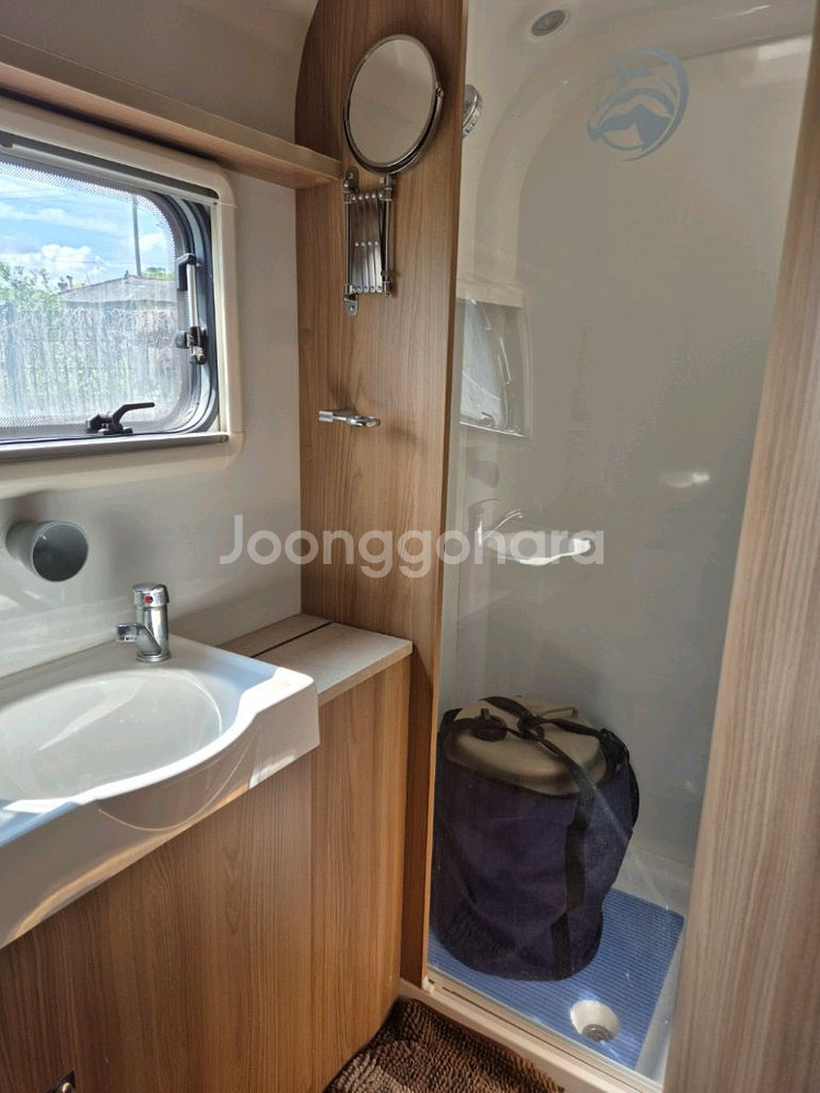 고급진 카라반 2017년식 유니콘3 발렌시아--2